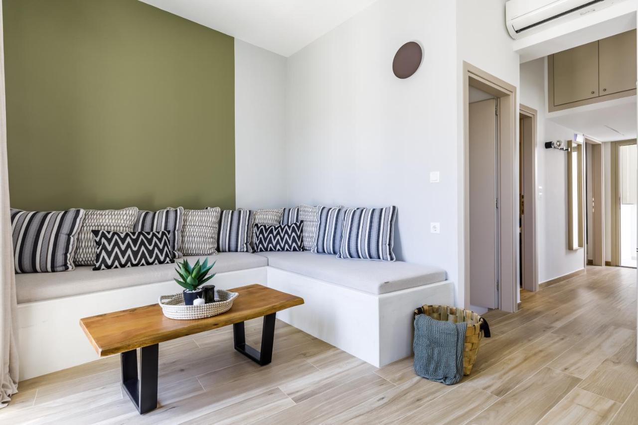 Breezy Rooftop House Скопелос Екстериор снимка