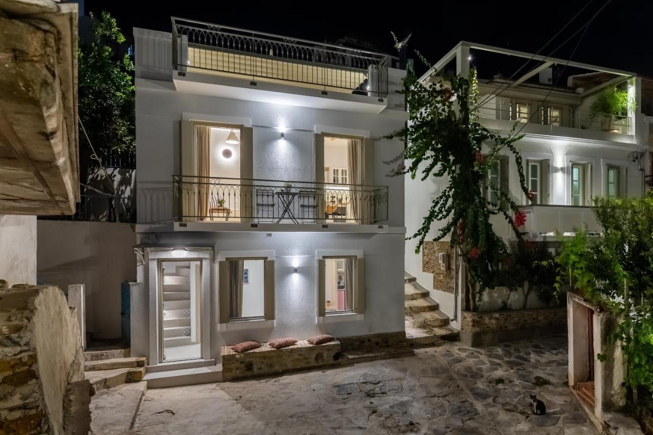 Breezy Rooftop House Скопелос Екстериор снимка